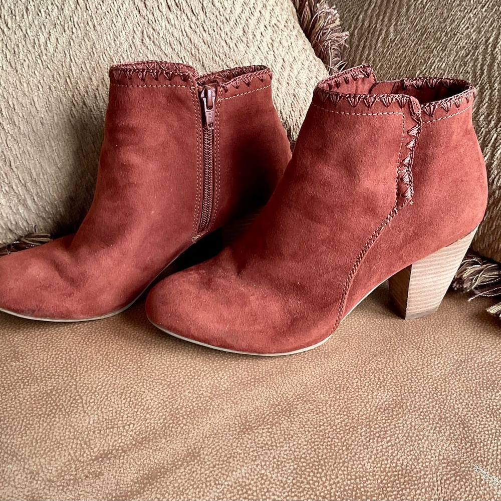 Report Collection Rust Ankle Boots